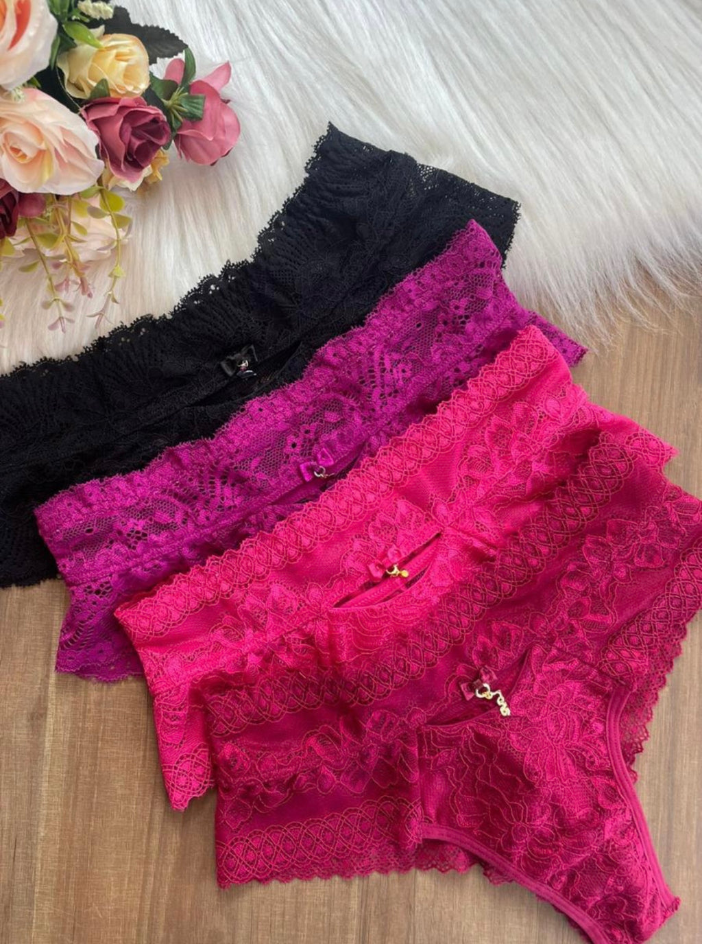 🇧🇷Calcinha Dora toda em Renda