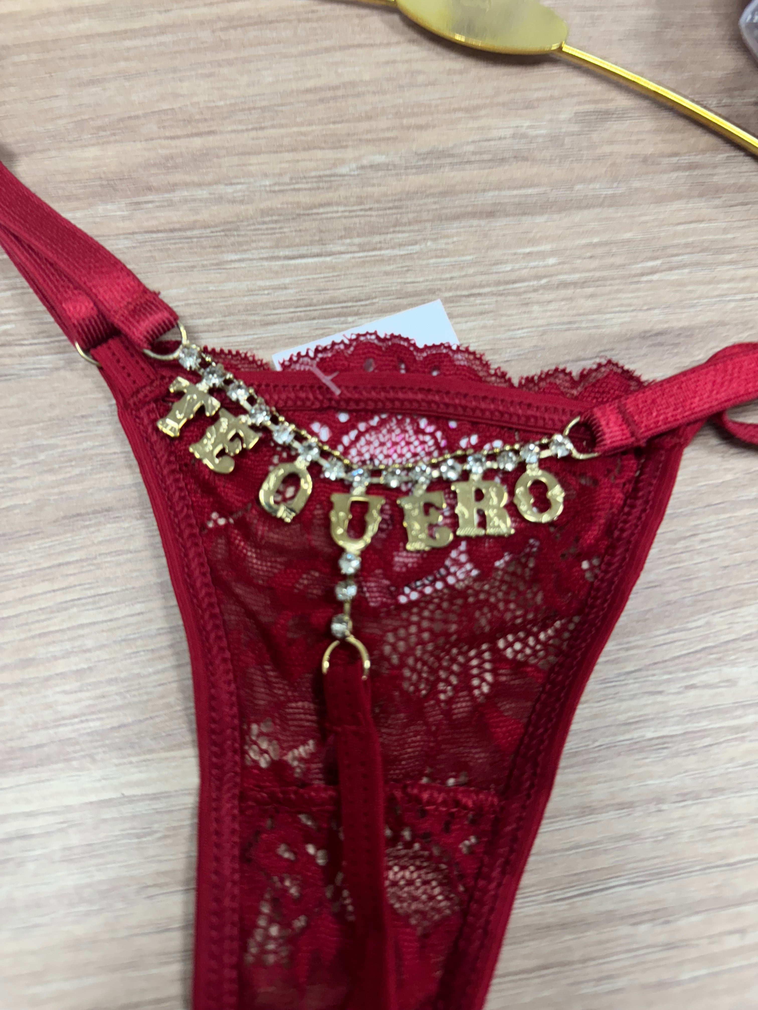Calcinha JÁ VEM PERSONALIZADA DO 🇧🇷NÃO CONSEGUIMOS COLOCAR LETRAS 🟥