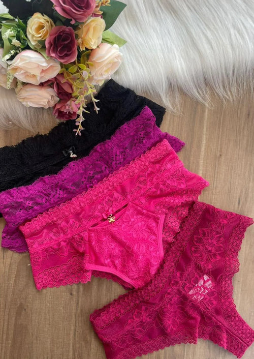 Calcinha Dora – Renda e Conforto em Cintura Alta