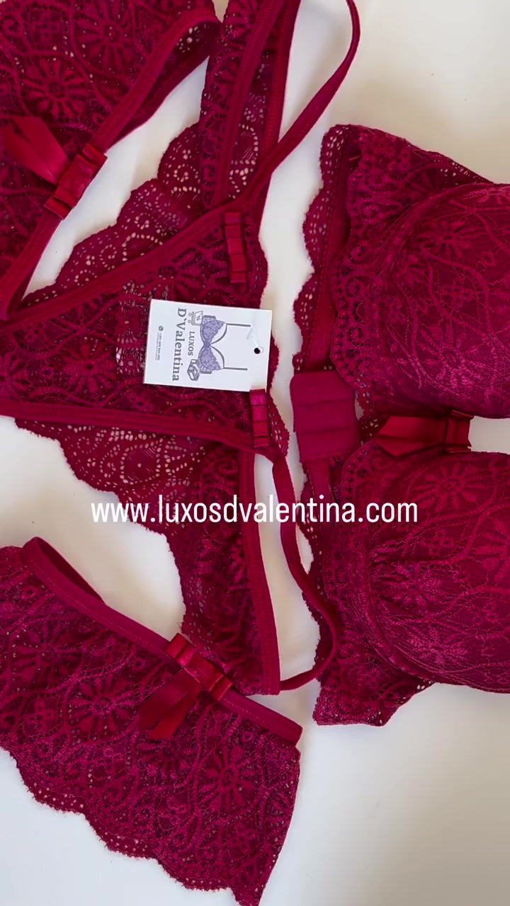 Conjunto Célia com Aro, Copa e Liga de Renda